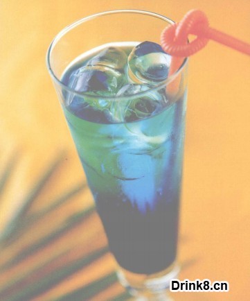 ��ɫɺ������β�� Blue Lagoon Cocktail