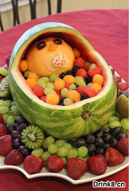ҡ���е�Ӥ��ˮ��ƴ��