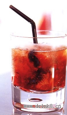 ���˲�ݮ��β�� Adorable Strawberry Cocktail