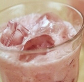 ��ݮ�ɶ���˹ Strawberry Calpis