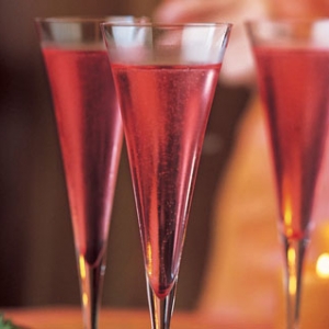 ��Խݮ�ʼҼ��������� Cranberry Kir Royale
